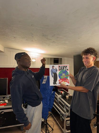 Vinyle dédicacé + Pass USB + Balle